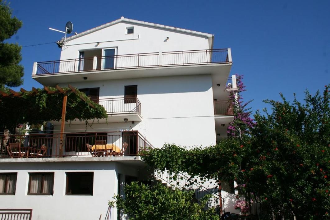 Apartmani Mladina Jelsa  Exteriör bild