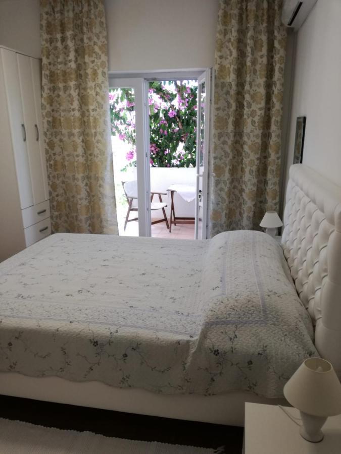 Apartmani Mladina Jelsa  Exteriör bild